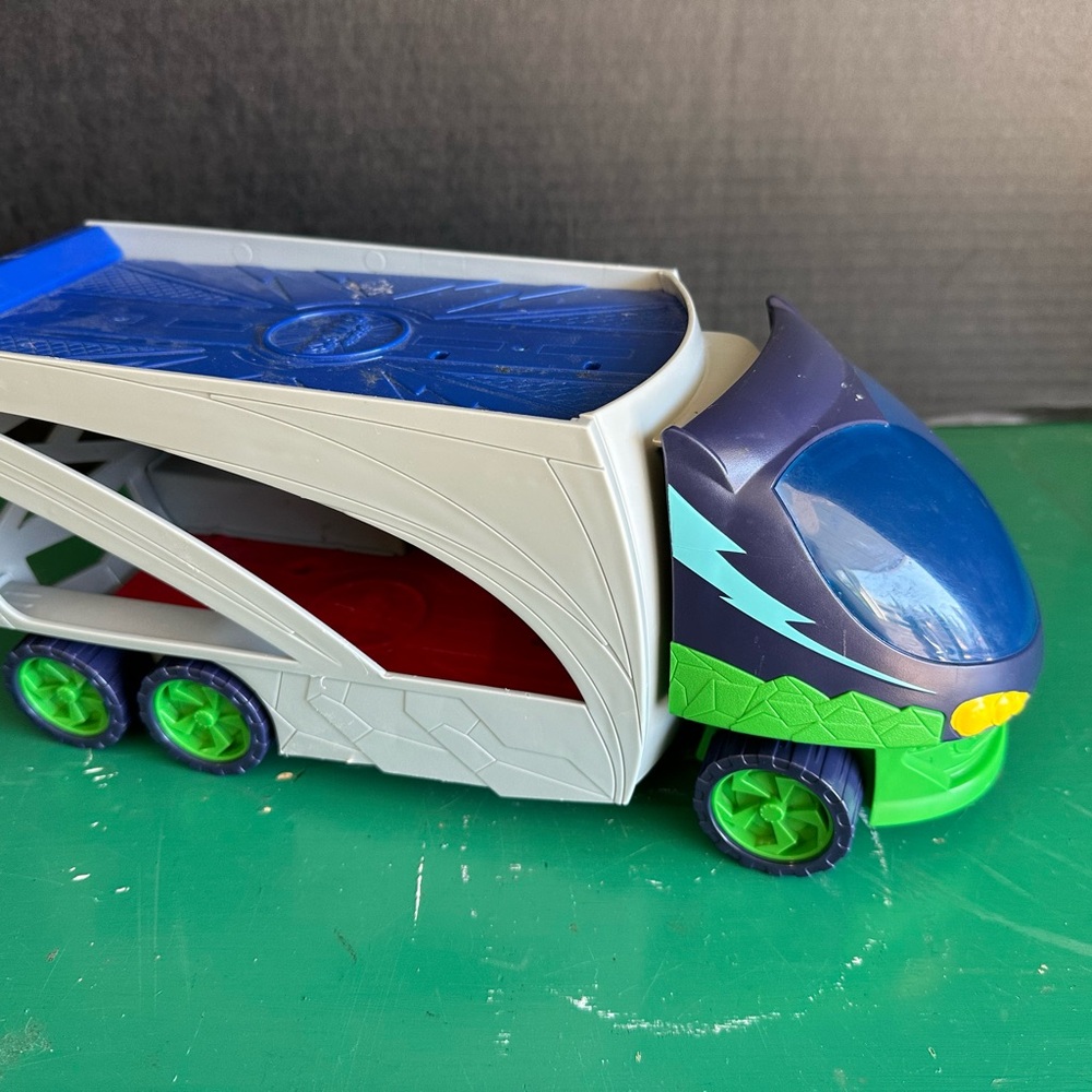PJ Mask Double Level Transporter